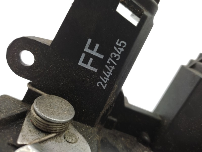 Cerradura Puerta Trasera Izquierda 24447345  - Opel Vectra C Berlina 1.6 16v 2