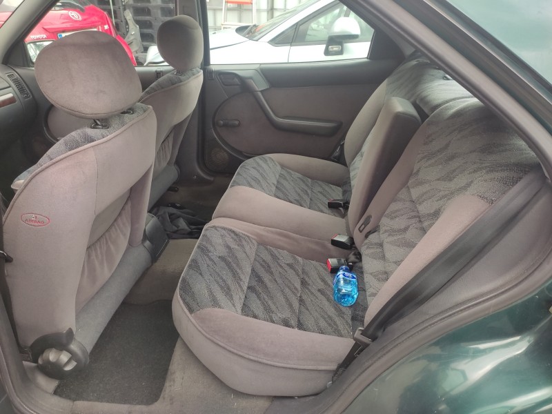 citroën xantia berlina del año 2000