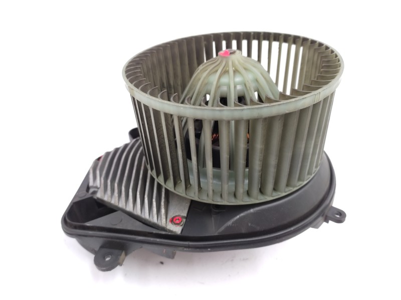 Recambio de motor calefaccion para volkswagen passat berlina (3b3) comfortline referencia OEM IAM 8D1820021 740221233F 