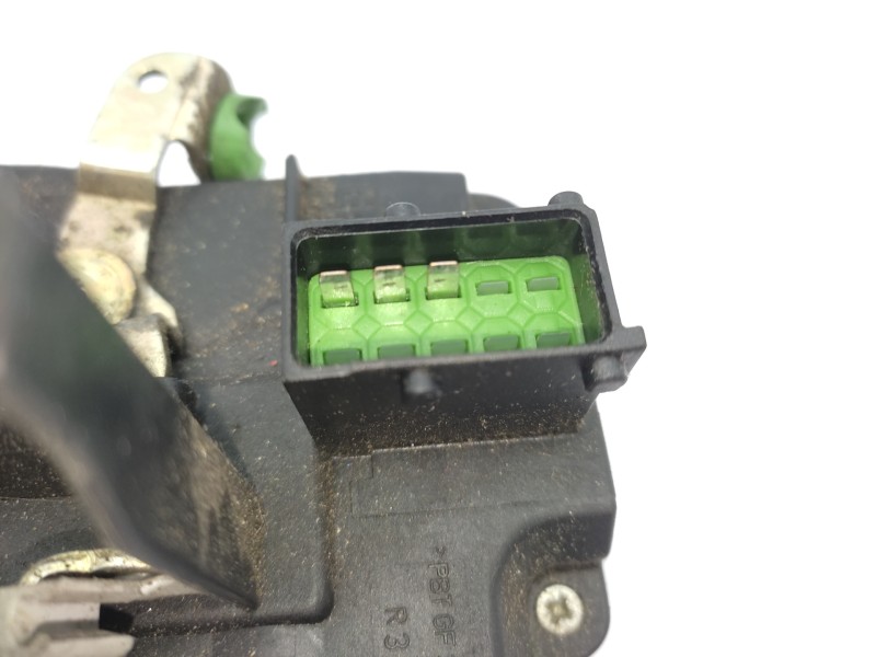 Cerradura Puerta Delantera Derecha 90507060  - Opel Vectra B Berlina 1.6 2