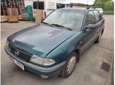 opel astra f berlina del año 1997