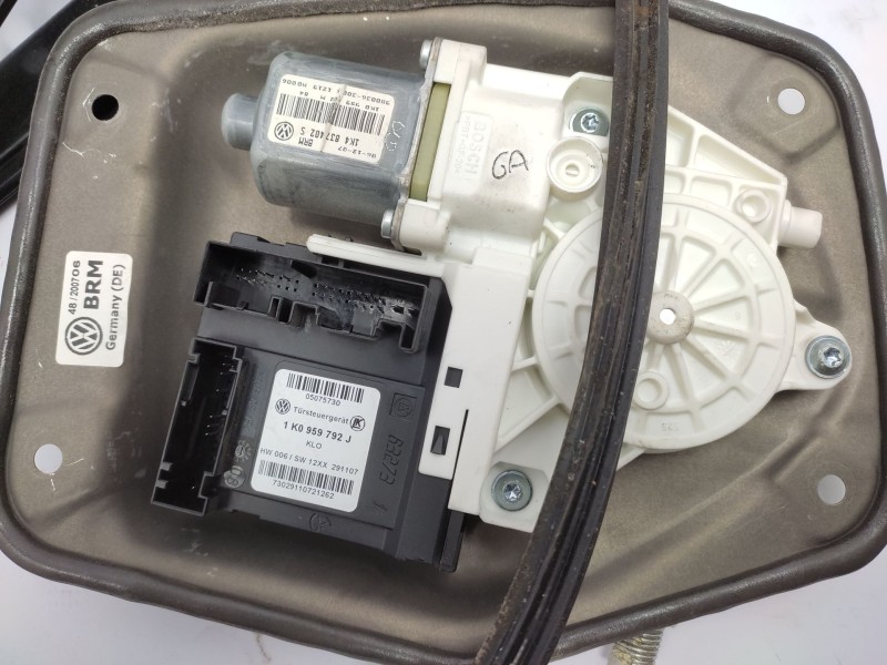Elevalunas Delantero Derecho 1k4837462b  - Volkswagen Golf V (1k1) 1.9 Tdi 2