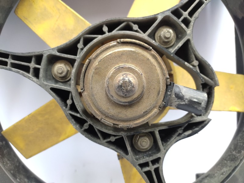 Electroventilador 96fb8146af  - Ford Fiesta Berlina Studio 6