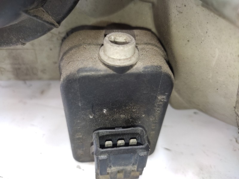 Faro Derecho 5284468  - Saab 9-5 Sedán 4