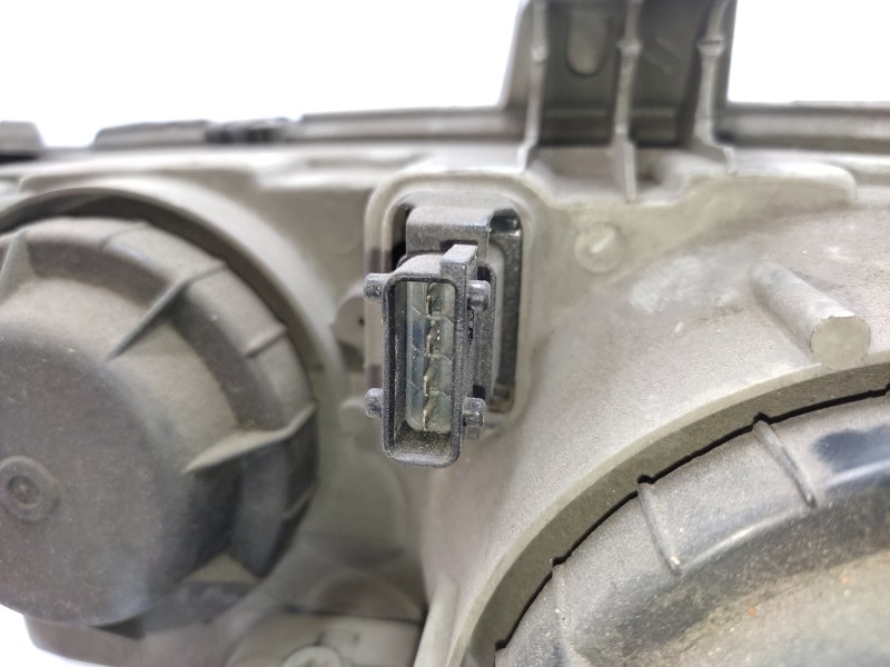 Faro Derecho 5284468  - Saab 9-5 Sedán 2.3 T Se Ecopower 3