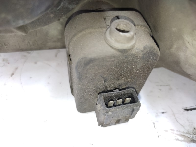 Faro Derecho 5284468  - Saab 9-5 Sedán 2.3 T Se Ecopower 4