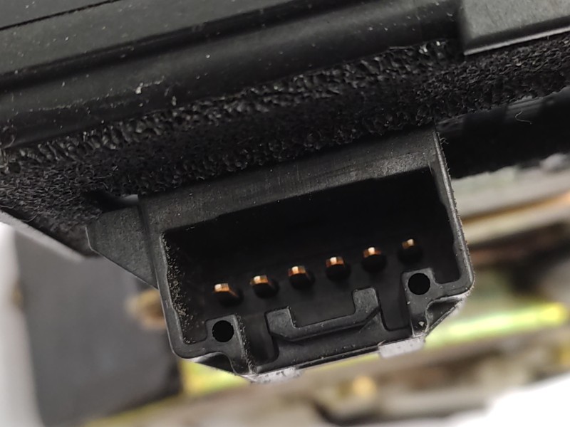 Recambio de cerradura puerta trasera derecha para mazda 6 berlina (gg) 2.0 diesel cat referencia OEM IAM GJ6A72310G  