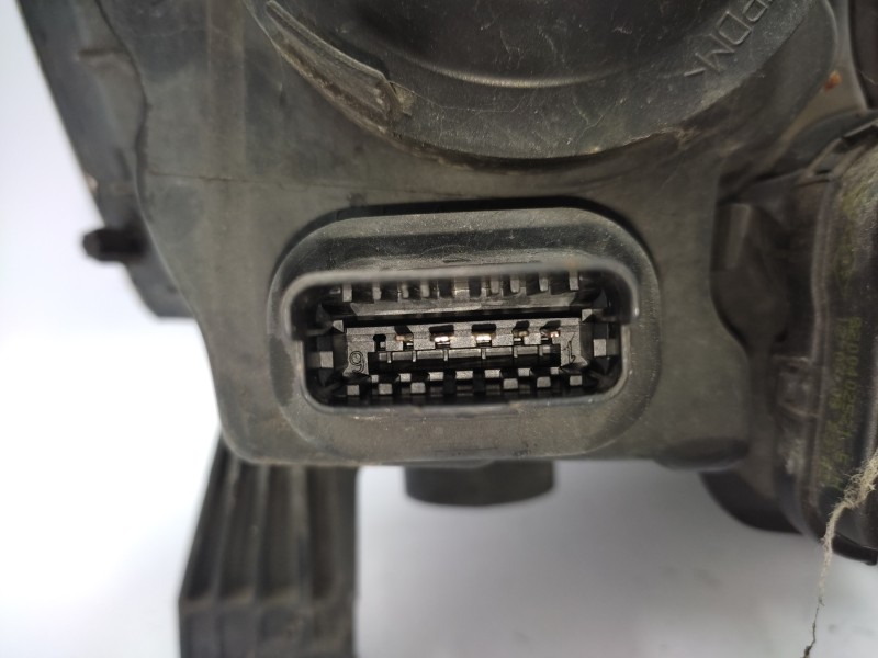 Faro Izquierdo 8200658373 89316450  - Renault Grand Modus 1.5 Dci Diesel Cat 2