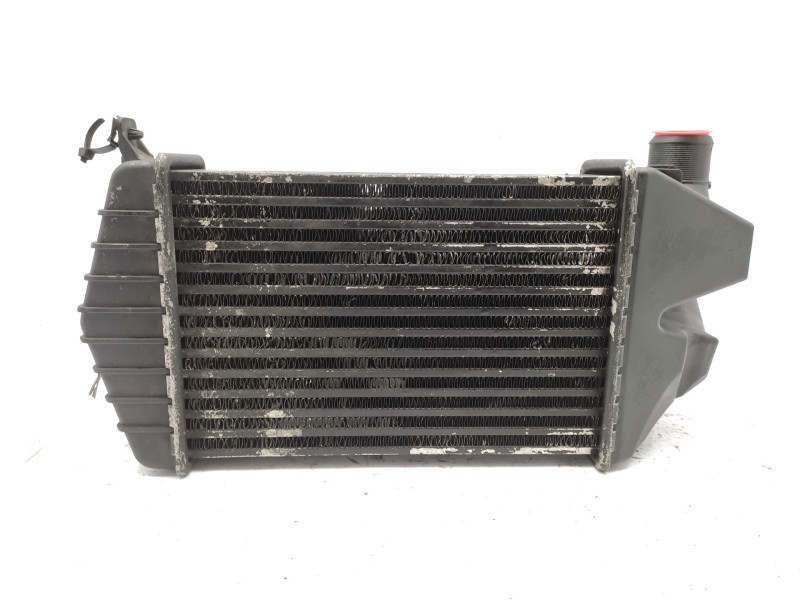 Recambio de intercooler para opel astra h berlina 1.9 cdti referencia OEM IAM 13213402  