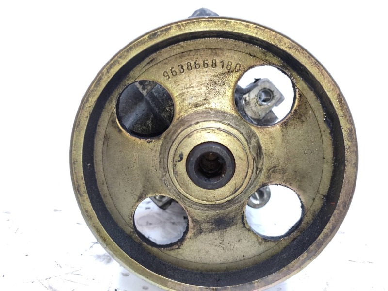 Bomba Direccion 9639108780 Polea: 9638668180  - Peugeot 206 Berlina Xr 3