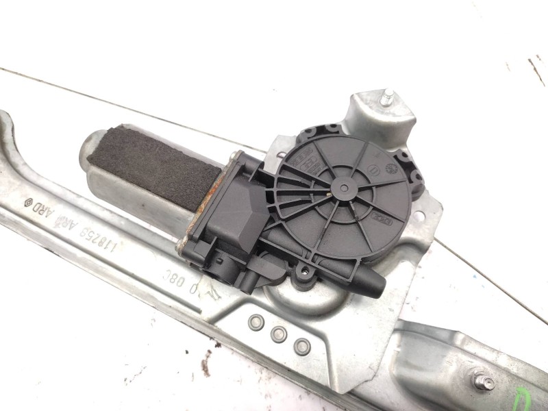 Elevalunas Delantero Izquierdo 8200748381  - Renault Grand Modus 1.5 Dci Diesel Cat 4