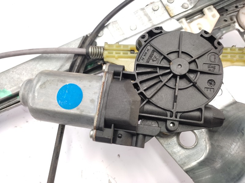 Elevalunas Delantero Derecho 8200497601  - Renault Kangoo 1.5 Dci Diesel 2