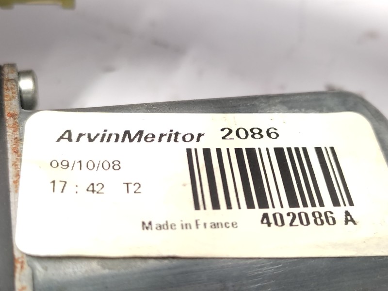 Elevalunas Delantero Derecho 8200497601  - Renault Kangoo 1.5 Dci Diesel 5