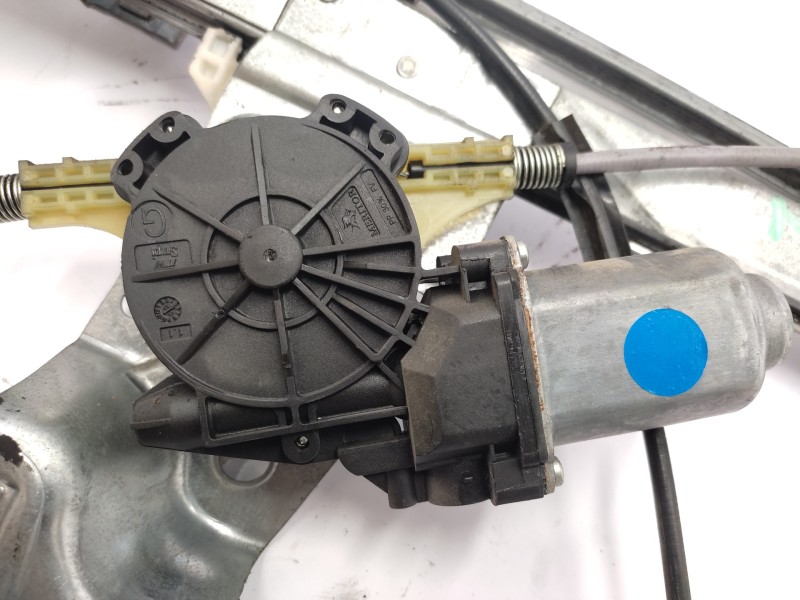 Elevalunas Delantero Izquierdo 8200497568  - Renault Kangoo 1.5 Dci Diesel 2