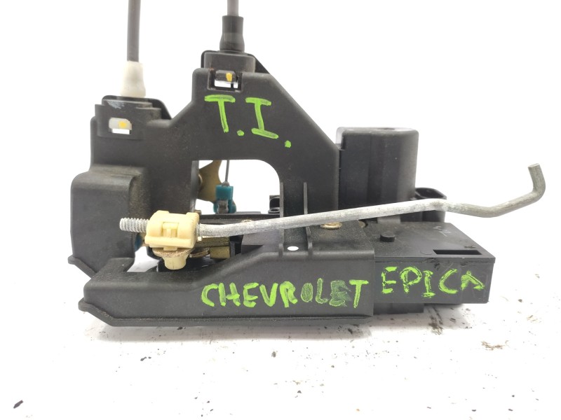 Cerradura Puerta Trasera Izquierda  - Chevrolet Epica 2.0 Cat 3