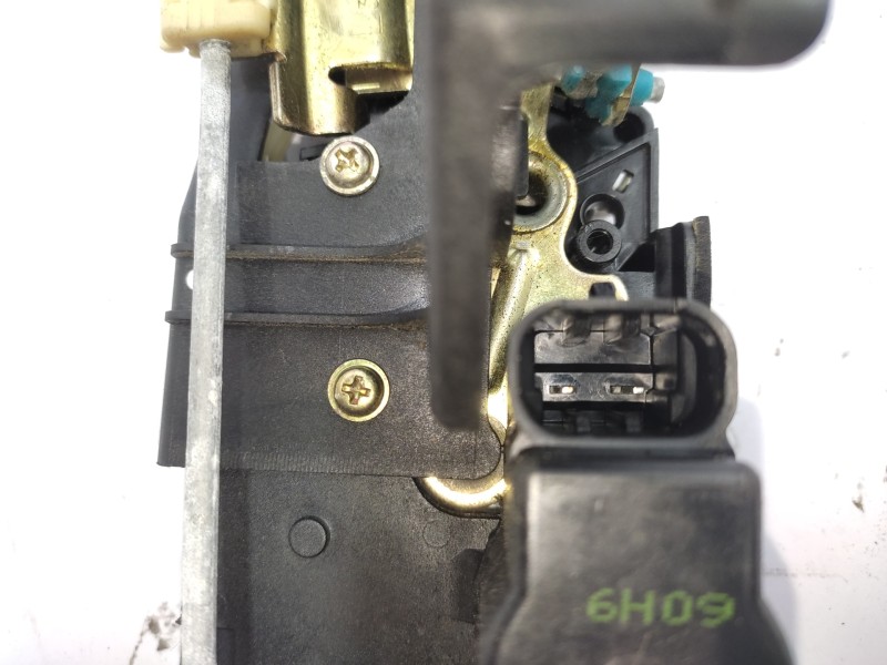 Cerradura Puerta Trasera Izquierda  - Chevrolet Epica 2.0 Cat 4