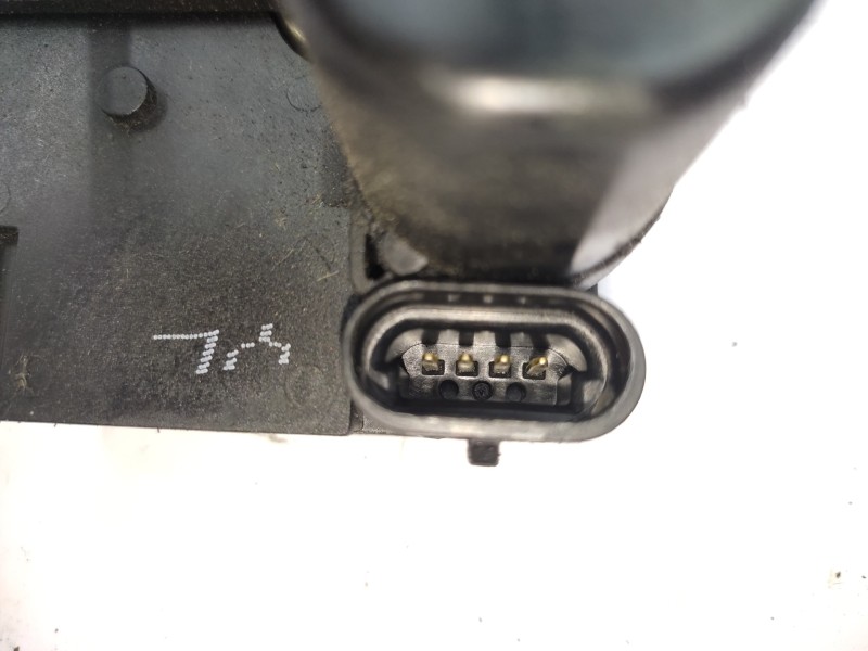 Cerradura Puerta Trasera Izquierda  - Chevrolet Epica 2.0 Cat 6