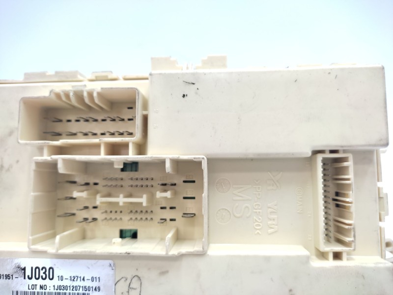 Recambio de caja reles / fusibles para hyundai i20 1.2 16v cat referencia OEM IAM 919511J030  