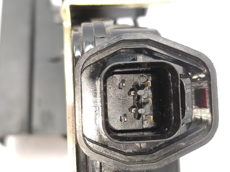 Cerradura Puerta Delantera Derecha 813211g000  - Kia Rio 1.5 Crdi Active 5