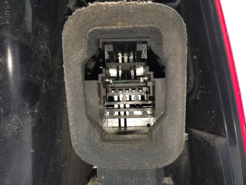 Piloto Trasero Izquierdo 8200027153  - Renault Espace Iv (jk0) 2.2 Dci Turbodiesel 3