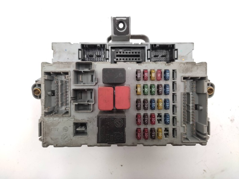 Caja Reles / Fusibles 51735172  - Fiat Doblo (119) 1.9 Jtd Sx 2