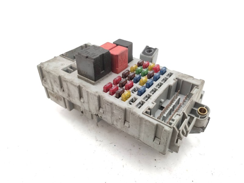 Caja Reles / Fusibles 51735172  - Fiat Doblo (119) 1.9 Jtd Sx 9