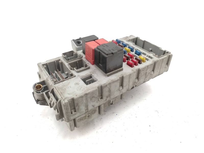 Caja Reles / Fusibles 51735172  - Fiat Doblo (119) 1.9 Jtd Sx 10
