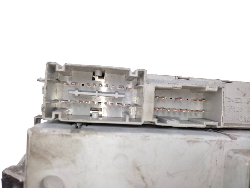 Recambio de caja reles / fusibles para fiat doblo (119) 1.9 jtd sx referencia OEM IAM 51735172  