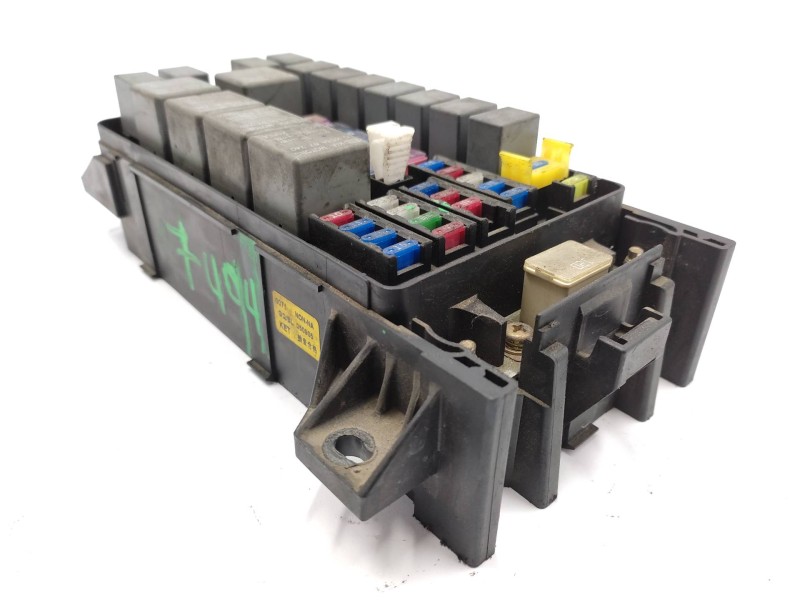 Caja Reles / Fusibles 0k53h66760  - Kia Carnival Ii 2.9 Cdri Ex 8