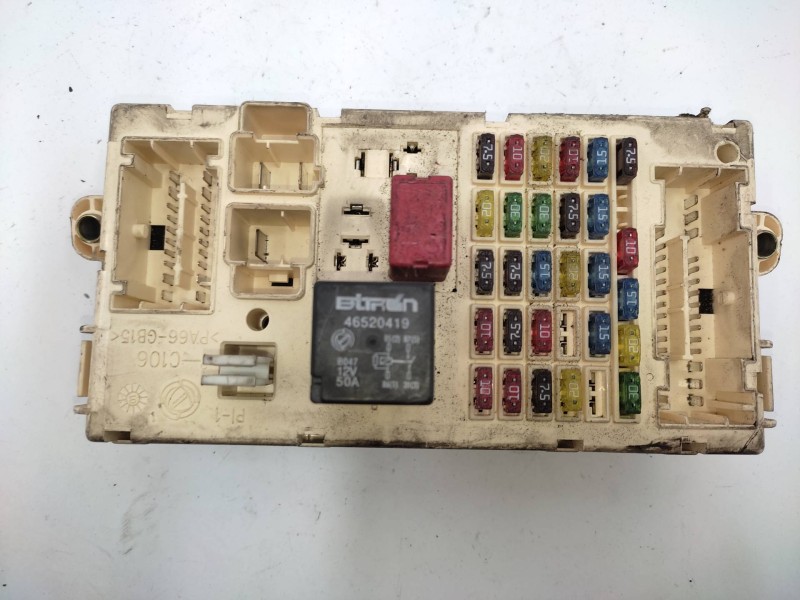 Caja Reles / Fusibles 46758963  - Fiat Punto (evo) (199) Mylife 3