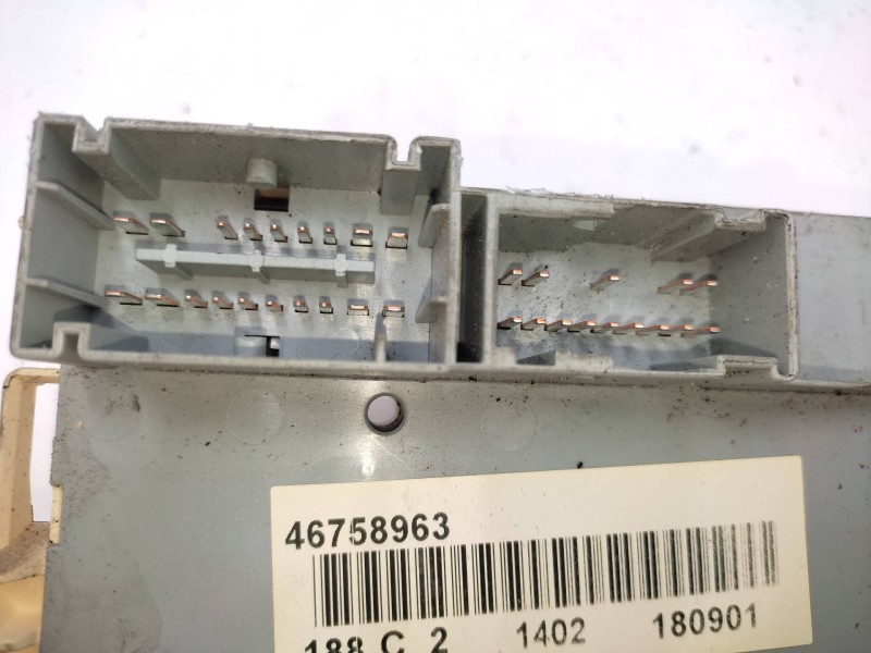 Caja Reles / Fusibles 46758963  - Fiat Punto (evo) (199) Mylife 8