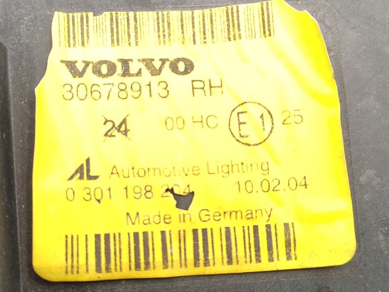 Faro Derecho 30678913 0301198204  - Volvo V50 Familiar 2.4 Cat 3