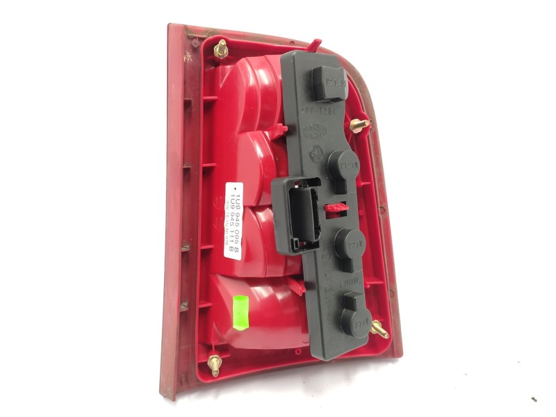 Piloto Trasero Izquierdo 1u9945095b 1u9945111b  - Skoda Octavia Combi (1u5) 1.9 Tdi 2