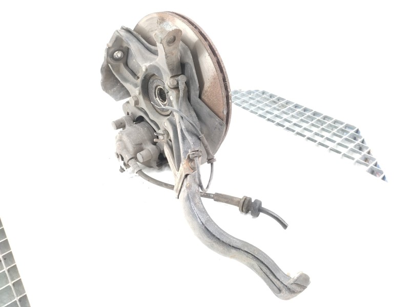 Recambio de mangueta delantera izquierda para alfa romeo 147 (190) referencia OEM IAM   