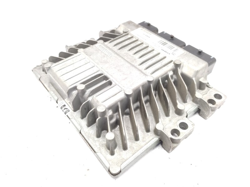 Centralita Motor Uce 8200565863 S122326109a  - Renault Megane Ii Berlina 5p 1.5 Dci Diesel 3