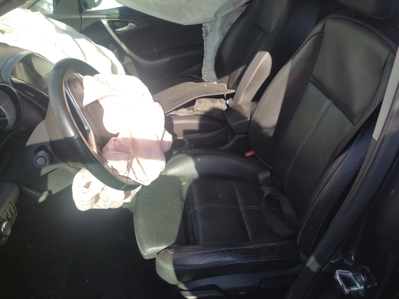 opel astra j lim. del año 2011