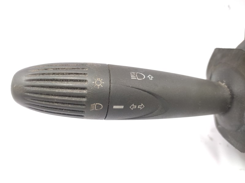 Recambio de mando luces para fiat punto berlina (188) 1.3 jtd cat referencia OEM IAM 735400222  