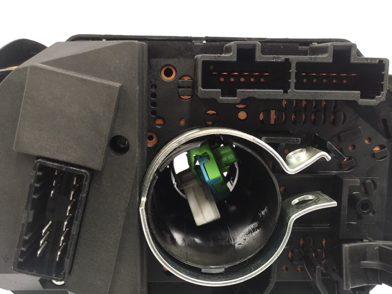 Recambio de mando luces para fiat punto berlina (188) 1.3 jtd cat referencia OEM IAM 735400222  