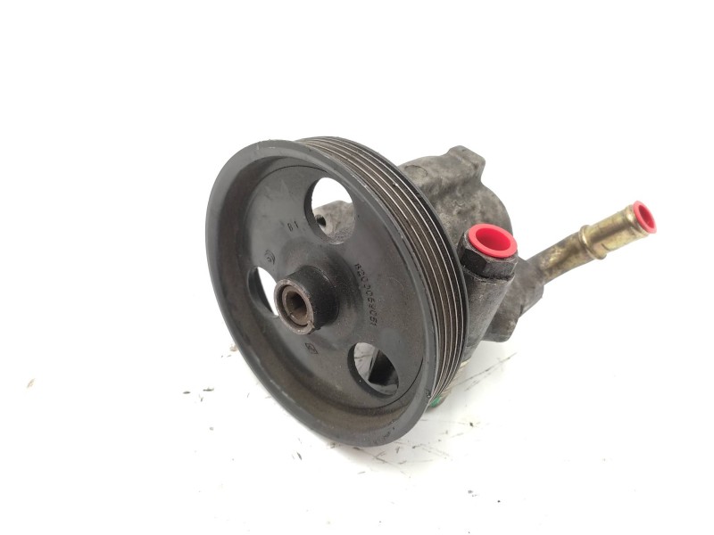 Bomba Direccion 8200054529 26081923  - Renault Laguna Ii Grandtour (kg0) Initiale 4
