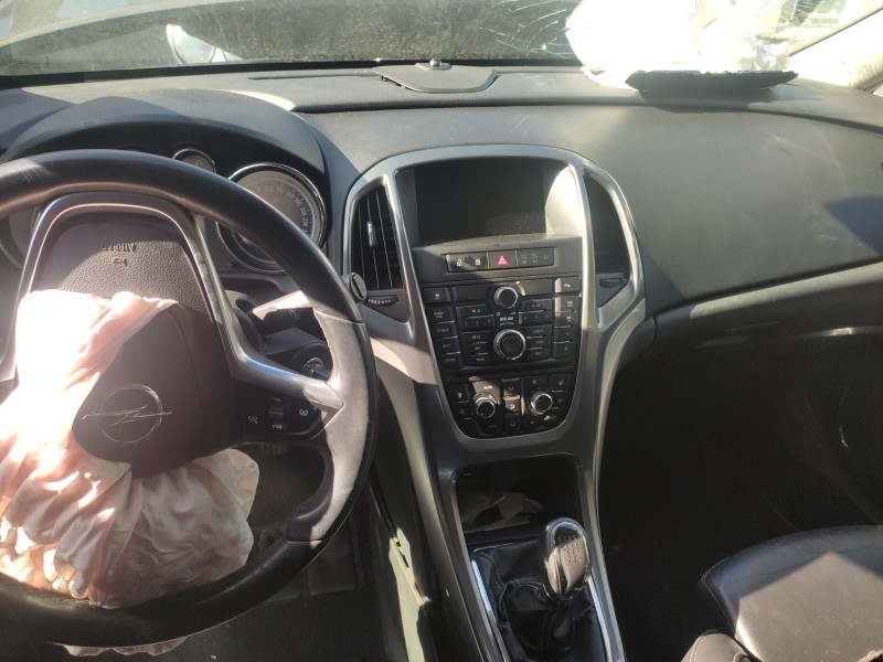 opel astra j lim. del año 2011