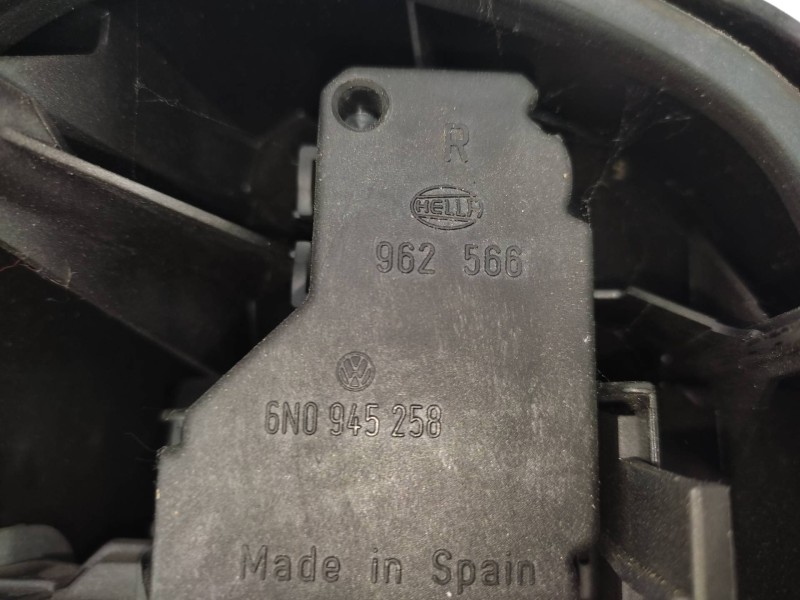 Piloto Trasero Derecho 6n0945258 962566  - Volkswagen Polo Berlina (6n2) 1.0 4