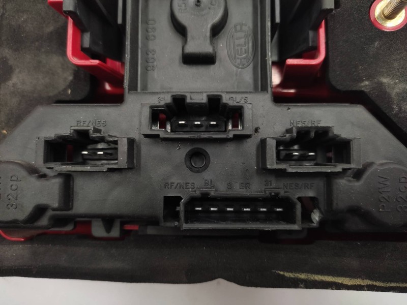 Piloto Trasero Derecho 1j5945257 963690  - Volkswagen Bora Berlina (1j2) 1.6 5