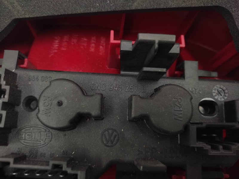 Piloto Trasero Derecho 6n0945257b  - Volkswagen Polo Berlina (6n2) 1.0 3