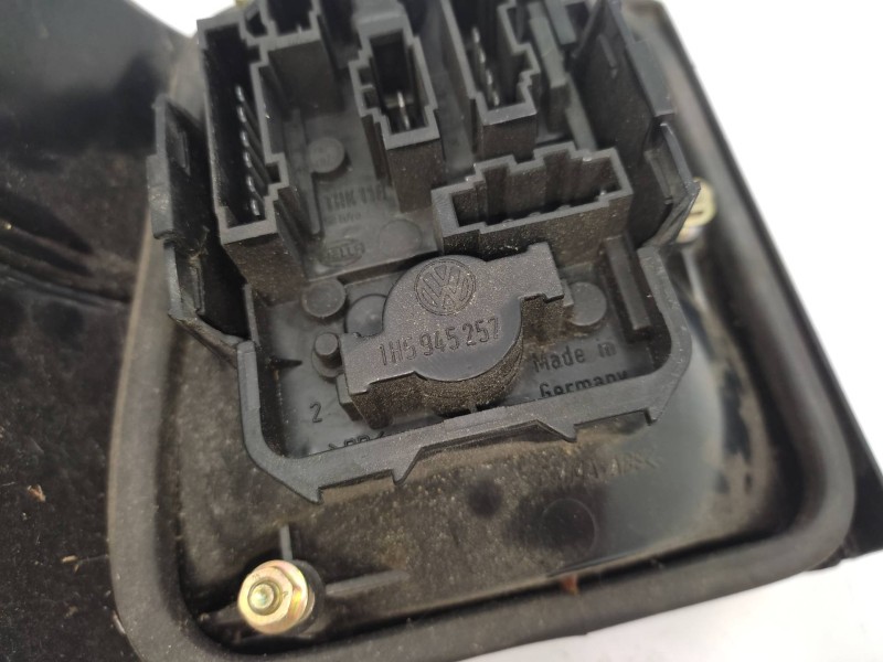Piloto Trasero Derecho 1h5945112b  - Volkswagen Vento (1h2) 1.4 2