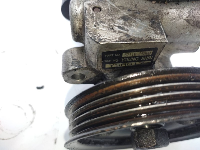 Bomba Direccion 5711025000  - Hyundai Accent (lc) L 5