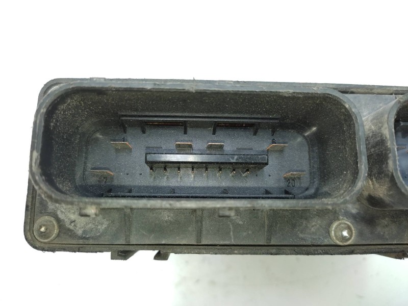 Centralita Motor Uce 09131730 252620 Fr1199  - Opel Zafira A Comfort 4