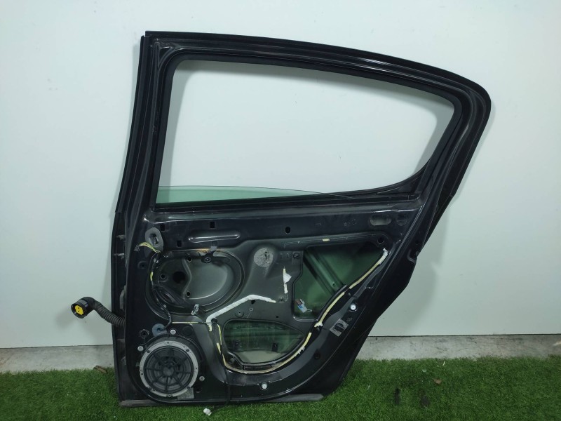 Puerta Trasera Derecha 9008n1  - Peugeot 407 St Sport 4