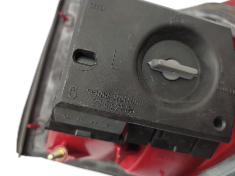 Piloto Trasero Izquierdo 296321  - Audi 80 (82/83/84) 1.3 3