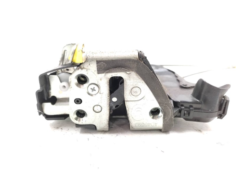 Cerradura Puerta Delantera Izquierda 6903002220  - Toyota Auris 1.4 Turbodiesel Cat 3