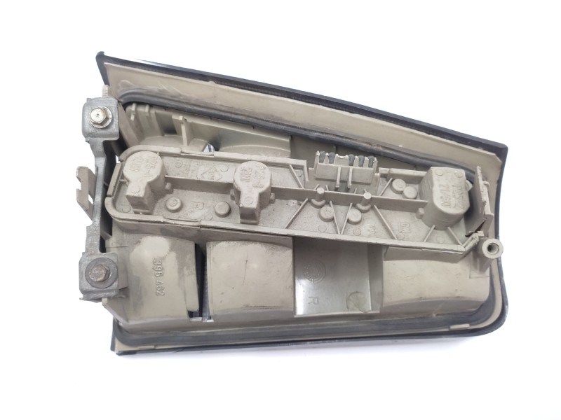 Piloto Trasero Derecho 395462  - Opel Kadett E 1.2 4